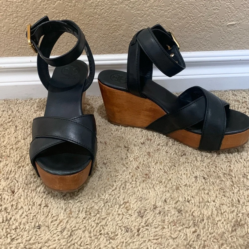 Tory Burch wedge sandals - Picture 1 of 3